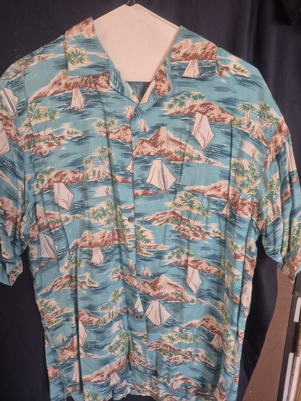 Vintage Men's Casual Sailboat Print Button-Down Shirt in Aqua